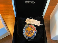 Horloge, seiko, ssc947p1, zilver, rood, diameter van 41 mm en kastdikte van 13 mm - afbeelding 4 van  5