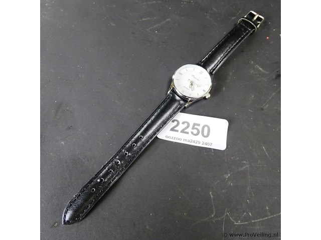 Horloge - afbeelding 1 van  3