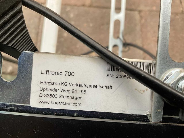 Hörmann lifttronic 700 garagedeurmotor met rails - afbeelding 3 van  3
