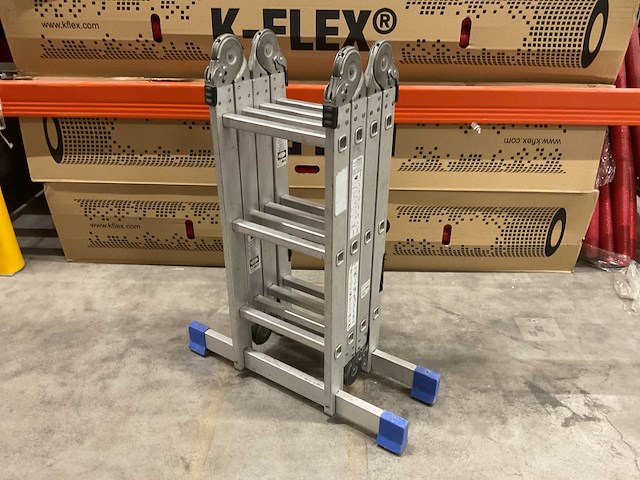 Hornbach fe4x3a aluminium vouwladder - afbeelding 1 van  3