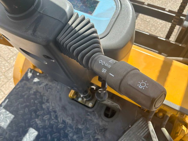 Horsepower 1.5t vorkheftruck - afbeelding 16 van  25