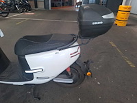 Horwin - snorscooter - ek1 light 26 std r. - e-scooter - afbeelding 14 van  16