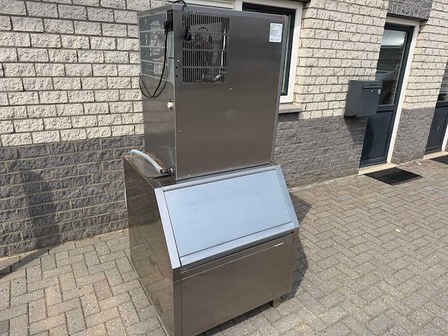 Hoshizaki - 130kg - ijsblokjesmachine - afbeelding 1 van  5