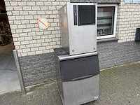 Hoshizaki - 240kg - ijsblokjesmachine