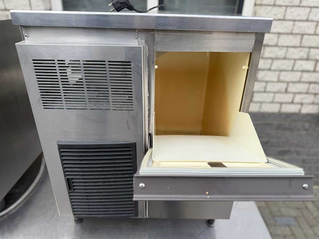 Hoshizaki - 80kg fm-80 scherfijs - scherfijsmachine - afbeelding 2 van  3