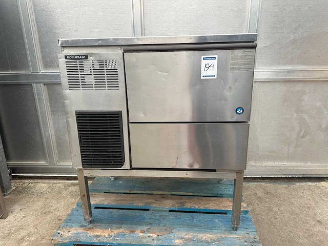 Hoshizaki - fm-120-ee-50 - ijsblokjesmachine - afbeelding 1 van  7