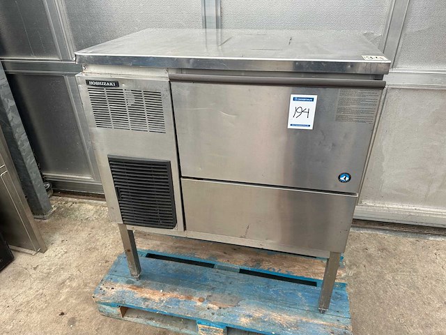 Hoshizaki - fm-120-ee-50 - ijsblokjesmachine - afbeelding 2 van  7