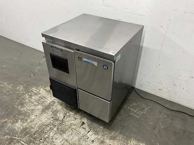 Hoshizaki - fm-80ke-hc - schilferijsmachine - afbeelding 1 van  8