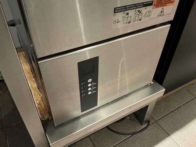 Hoshizaki - ijsblokjesmachine - afbeelding 2 van  3