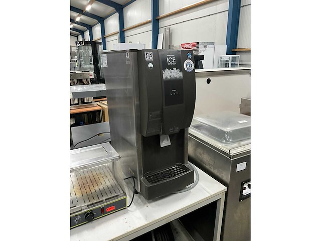 Hoshizaki dcm-120ke ijsblokjesmachine - afbeelding 2 van  8