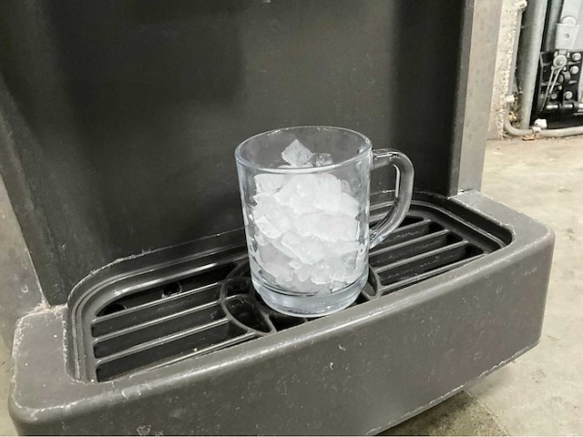 Hoshizaki dcm-120ke ijsblokjesmachine - afbeelding 8 van  8