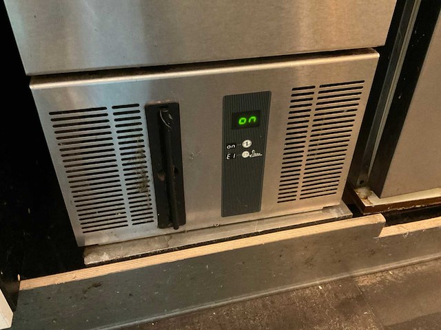 Hoshizaki ijsblokjesmachine - afbeelding 3 van  3