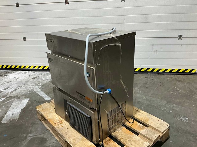 Hoshizaki im-65ne-hc ijsblokjesmachine - afbeelding 2 van  8