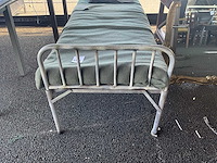 Hospitaal bed - afbeelding 3 van  6