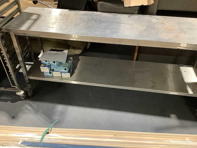 Hospitality & catering, mobile rvs werktafel - afbeelding 2 van  3