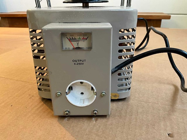 Hossoni tdgc2 voltage regulator - afbeelding 3 van  4