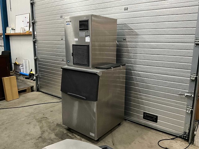 Hoszizaki fm-300ake hc-sb crushed ice machine - afbeelding 1 van  7