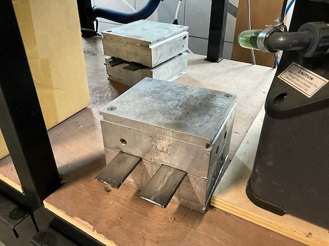 Hot mold lijmmachine - afbeelding 2 van  11