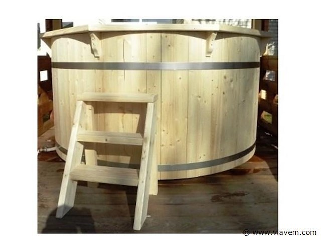 Hot tub - sparrenhout - inclusief houten cover, interne kachel 190cm - afbeelding 5 van  9