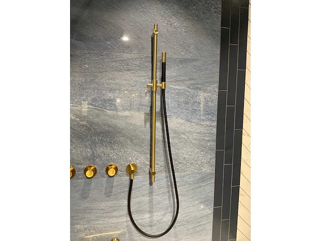 Hotbath bad thermostaatkraan en douche garnituur - afbeelding 3 van  5