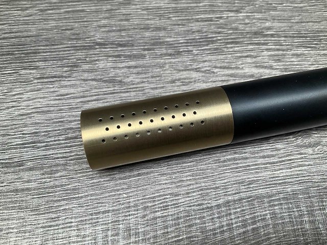 Hotbath cobber staaf handdouche met wanduitlaat en doucheslang geborsteld messing pvd mat zwart - afbeelding 4 van  7