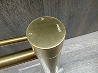 Hotbath cobber wastafelkraan verhoogd model geborsteld messing pvd cb003hcbbp - afbeelding 4 van  6