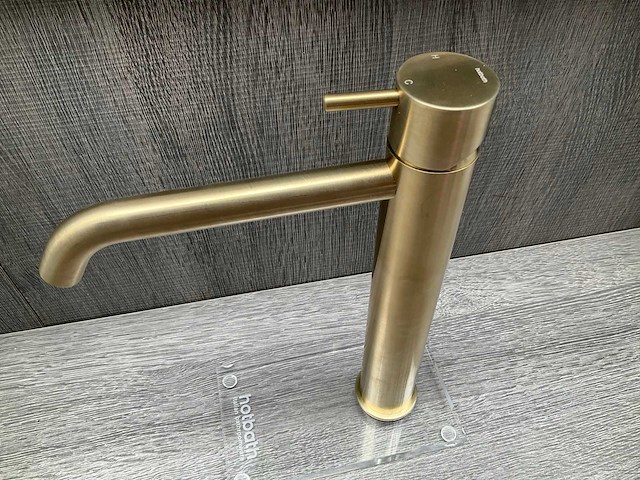 Hotbath cobber wastafelkraan verhoogd model geborsteld messing pvd cb003hcbbp - afbeelding 3 van  6