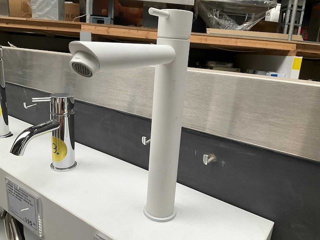 Hotbath cobber wastafelmengkraan 28,6 cm mat wit - afbeelding 5 van  7