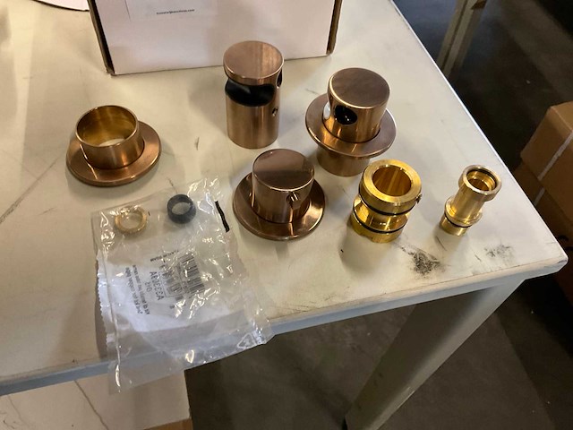 Hotbath diverse afbouwdelen - afbeelding 1 van  3