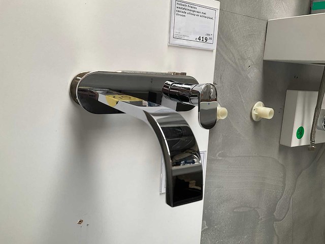 Hotbath friendo inbouw wastafelmengkraan met cascade uitloop afbouwdeel - afbeelding 7 van  8