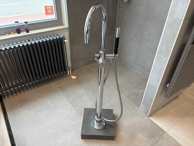 Hotbath vrijstaande kranenset - afbeelding 1 van  5