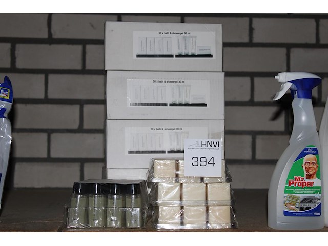 Hotel zeepjes, shampoo en showergel. 8 verpakkingen. - afbeelding 1 van  2