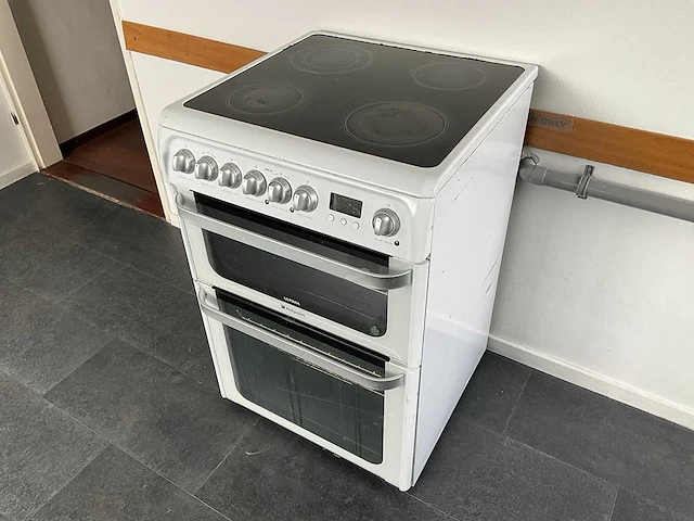 Hotpoint - hue61p - keramisch fornuis met dubbele oven - afbeelding 3 van  3