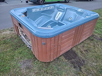 Hotspring 5 persoons jacuzzi en buitenspa - afbeelding 13 van  18