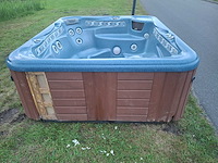 Hotspring 5 persoons jacuzzi en buitenspa - afbeelding 16 van  18