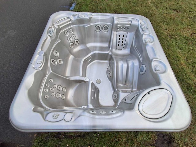 Hotspring 5 persoons jacuzzi en buitenspa - afbeelding 7 van  15