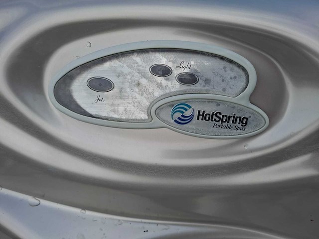 Hotspring 5 persoons jacuzzi en buitenspa - afbeelding 13 van  15