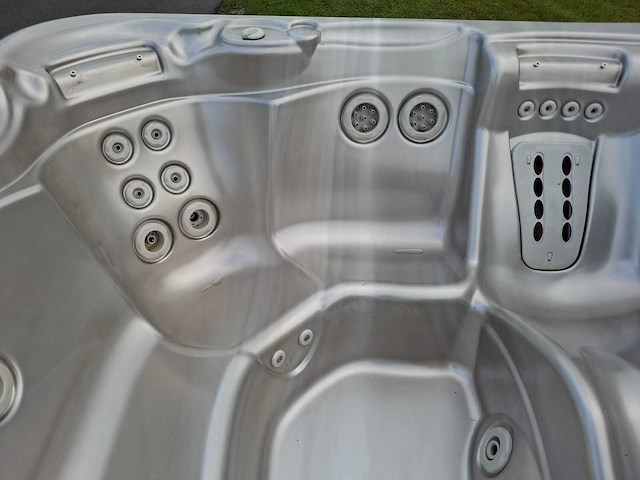 Hotspring 5 persoons jacuzzi en buitenspa - afbeelding 4 van  22