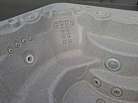 Hotspring 6 persoons jacuzzi en buitenspa - afbeelding 12 van  25