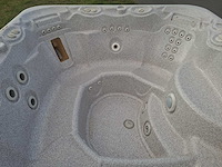 Hotspring 6 persoons jacuzzi en buitenspa - afbeelding 20 van  25