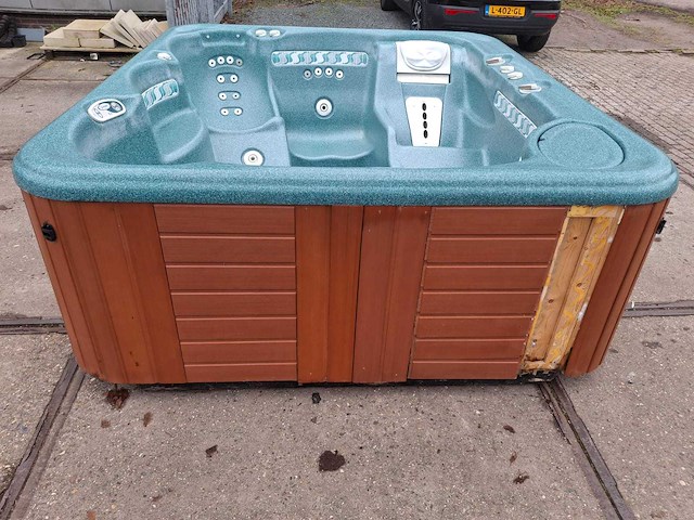 Hotspring 6 persoons jacuzzi en buitenspa - afbeelding 15 van  28