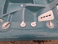 Hotspring 6 persoons jacuzzi en buitenspa - afbeelding 24 van  28