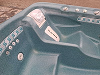 Hotspring 6 persoons jacuzzi en buitenspa - afbeelding 28 van  28