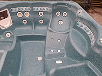Hotspring 6 persoons jacuzzi en buitenspa - afbeelding 4 van  28