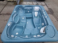 Hotspring 6 persoons jacuzzi en buitenspa - afbeelding 22 van  28
