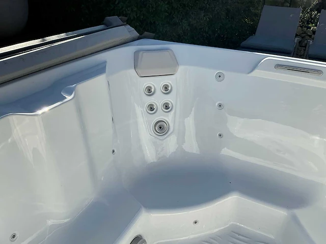 Hotspring limelight beam buitenspa - afbeelding 9 van  14