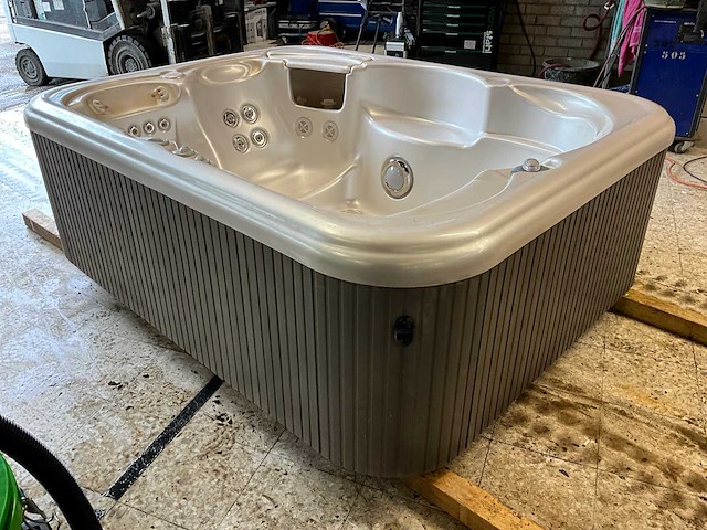 Hotspring portable spa jacuzzi - afbeelding 6 van  11