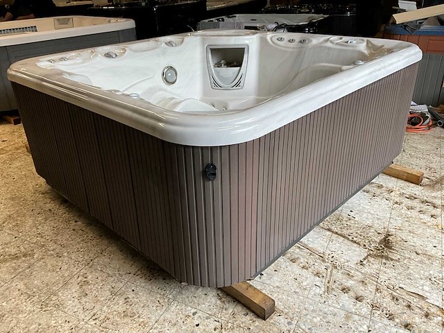 Hotspring portable spa jacuzzi - afbeelding 6 van  13