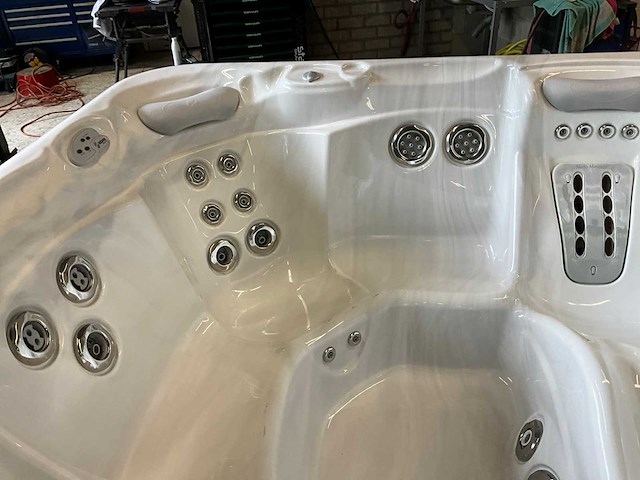 Hotspring portable spa jacuzzi - afbeelding 10 van  13