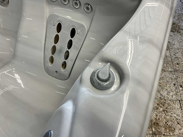 Hotspring portable spa jacuzzi - afbeelding 2 van  13